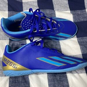 Adidas Messi kids indoor/turf soccer shoes
